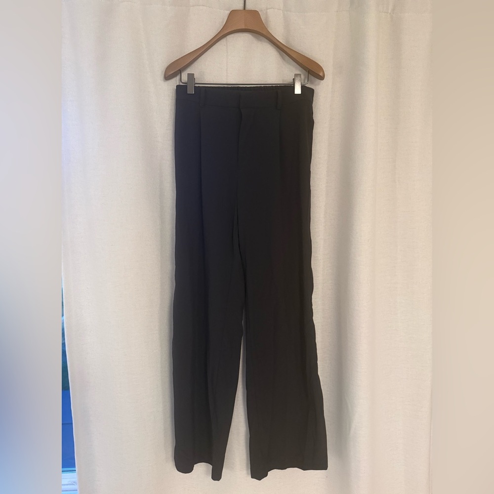 Vuori Women's Elegant Black Dress Pants